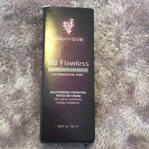 Younique BB flawless